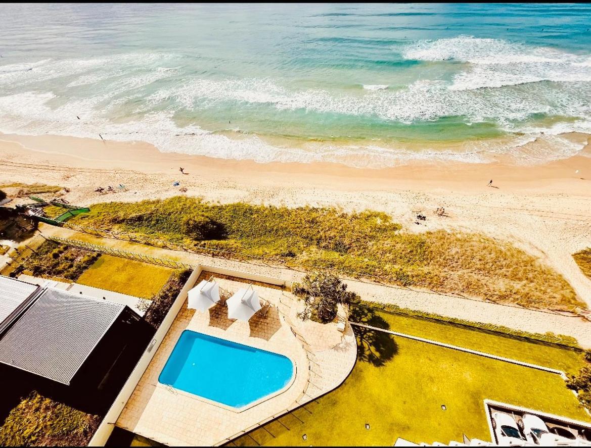 Absolutely Stunning! On The Beach !!! Gold Coast Dış mekan fotoğraf