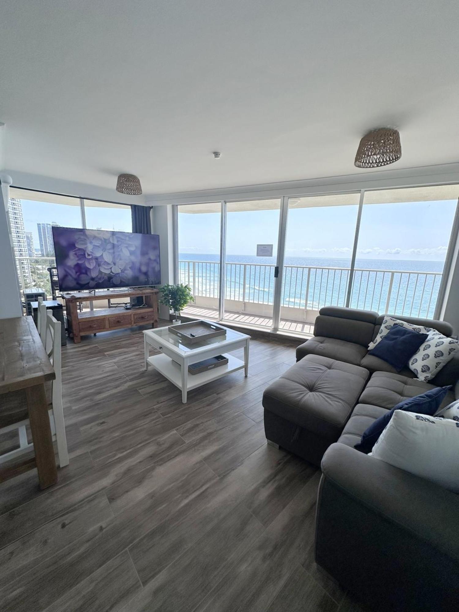 Absolutely Stunning! On The Beach !!! Gold Coast Dış mekan fotoğraf